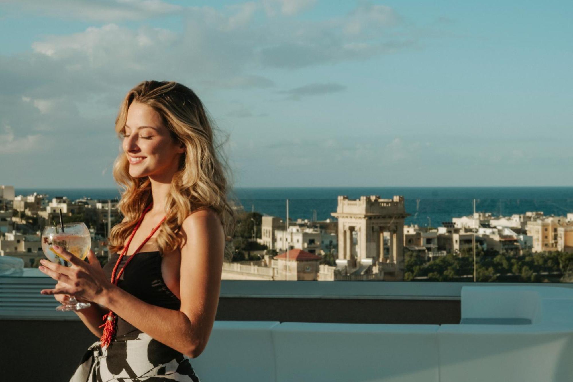 מלון Saint Julian's Hyatt Centric Malta מראה חיצוני תמונה
